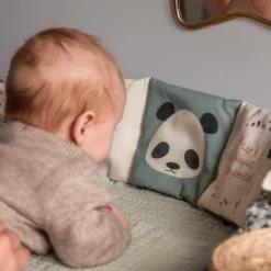 -Sebra Aktivitätsbuch „World of Sebra“, Stoffbuch, 15x15cm9