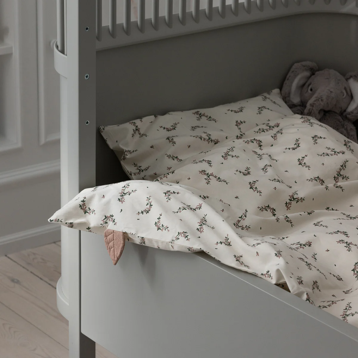 Sebra Junior-Bettwäsche „Powder blossom“, Perkal, 140x100cm / 45x40cm