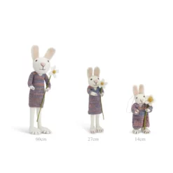 Gry & Sif Hasenfamilie „weißer Hase mit Kleid und Margerite“ H14cm