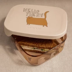 Liewood Arthur Lunchbox „Cats and Dogs : Sandy“ aus Tritan