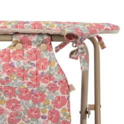 Konges Sløjd Puppenwickeltisch „Rose Anglaise“