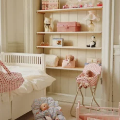 Konges Sløjd Puppenbett „pink“, FSC®-Holz