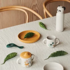 Liewood Vivi Silikon Geschirr-Set „Around the world / Sandy“, 4er-Set