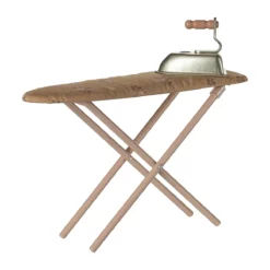 Maileg Puppenhaus Bügeleisen & -brett, Miniatur - Powder, 13x20x6cm