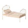 Maileg Puppenhaus Vintage Bett, Maus - Cremefarben, 19x14x10cm