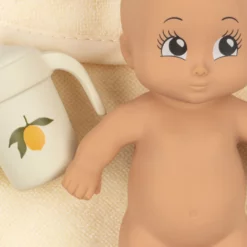 Konges Sløjd Bade-Puppe Niko, H12cm