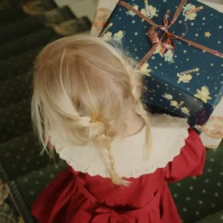 Konges Sløjd Geschenkpapier „Lucia“