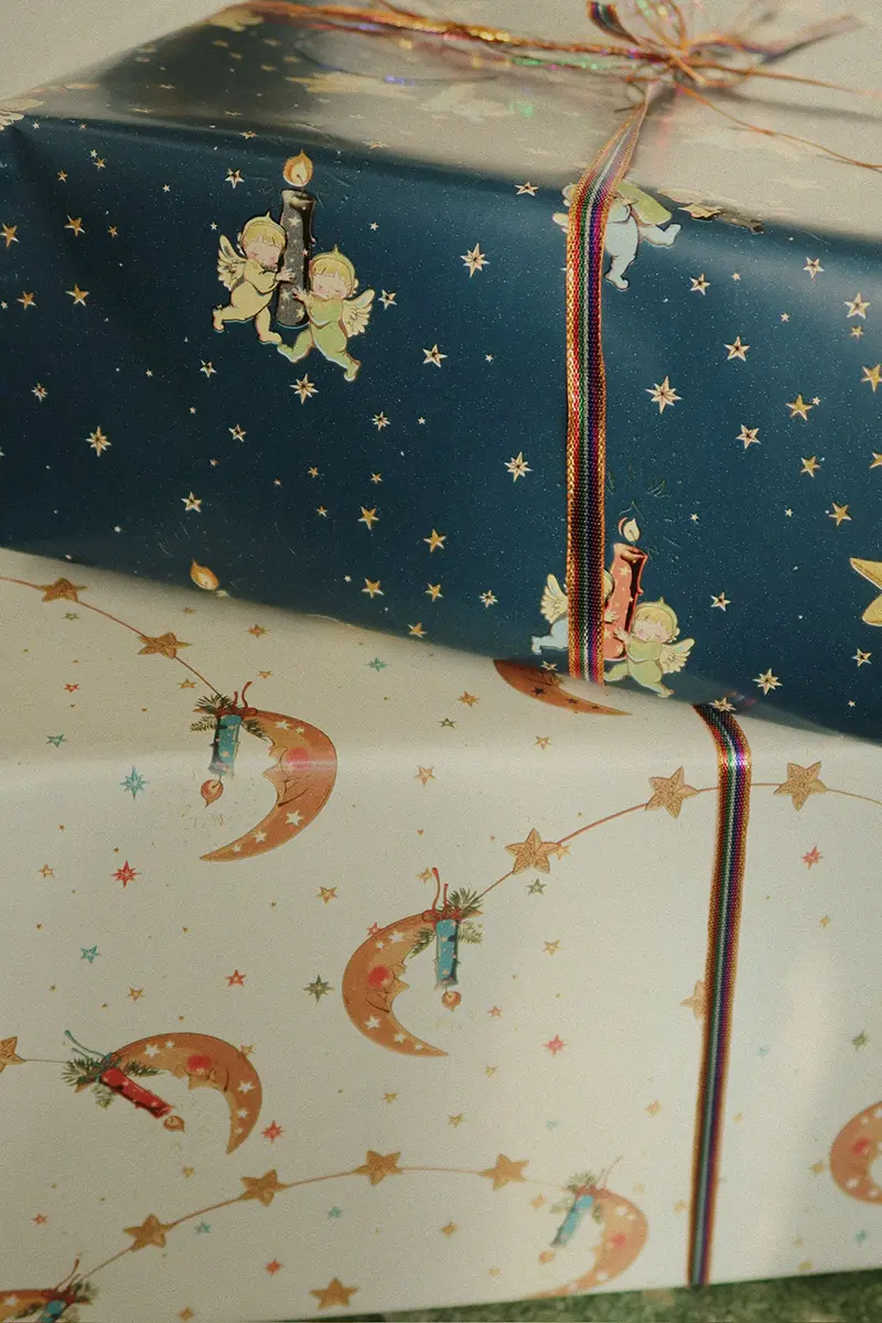 Konges Sløjd Geschenkpapier „Lucia“