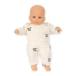 Konges Sløjd Mini-Puppe „Meine erste Puppe / Cherry“, H21cm