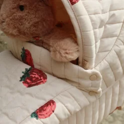 Konges Sløjd Minnie Puppenwagen mit Tüll und Pailetten „Strawberry“, niedrige Version