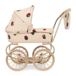 Konges Sløjd Minnie Puppenwagen mit Tüll und Pailetten „Strawberry“, niedrige Version