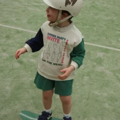 Konges Sløjd Skateboard „Cattitude“ mit Leuchträdern