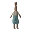 Maileg Kaninchen brau mit gestricktem Hemd und Overall, Gr. 3 - 49cm
