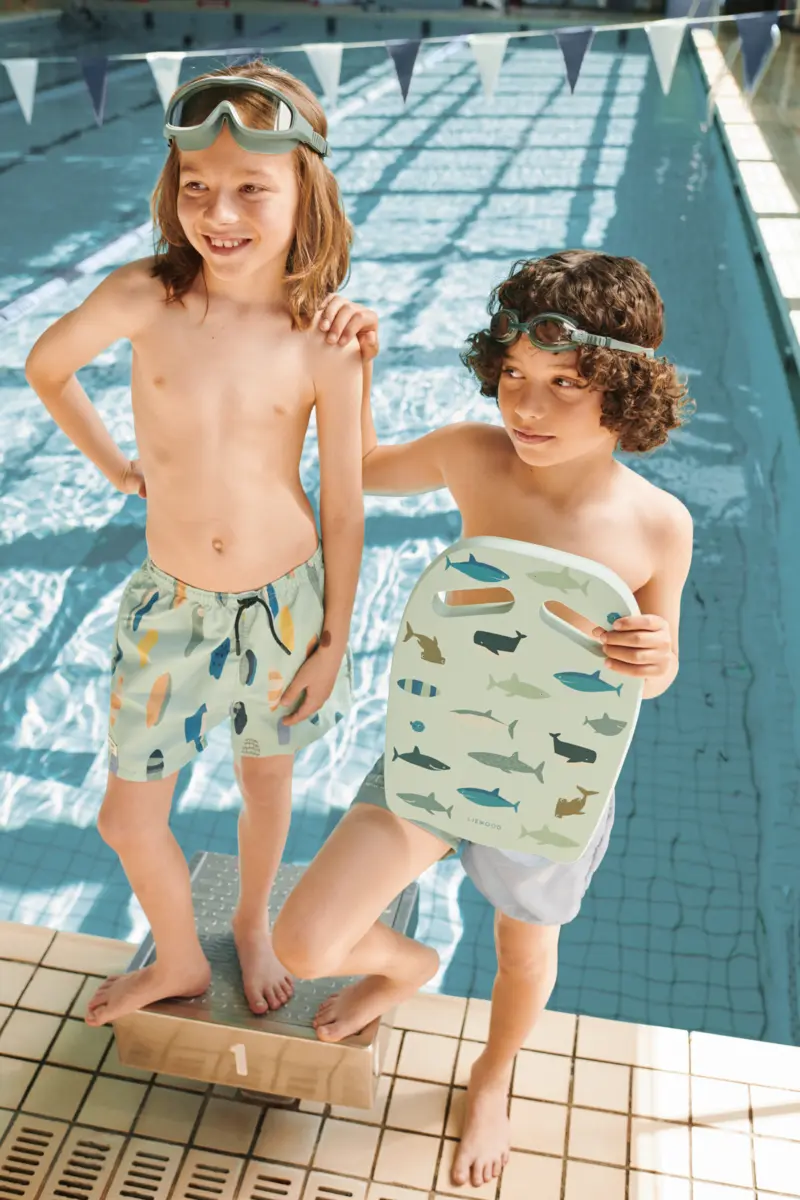 Liewood Duke Kinder-Badeshorts „Boards : Light peppermint“