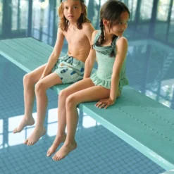Liewood Duke Kinder-Badeshorts „Boards : Light peppermint“