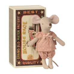 Maileg Große Schwester Maus in Streichholzschachtel – Edition 2026