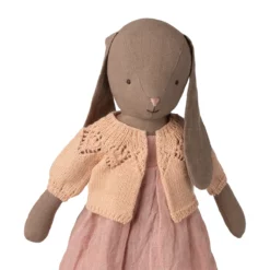 Maileg Puppenkleidungs-Set Strickjacke „Hellrosa“ für Hasen (Größe 4)