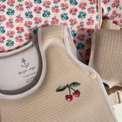 Konges Sløjd Kinder-Schwimmweste mit Flügeln Hollis „Rose Stripe“
