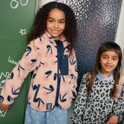 Liewood Nolan Sherpa Jacke für Kinder „Mega Cherry heart : Rosey“ 1