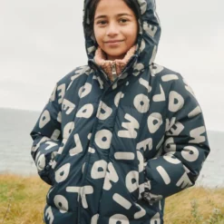 Liewood Daunenjacke Adelina Reflective Down „Letters / Classic navy“