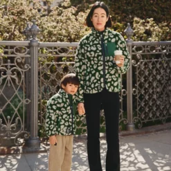Liewood Sherpa Erwachsenen Jacke Nelson „Mega leo / Garden green“