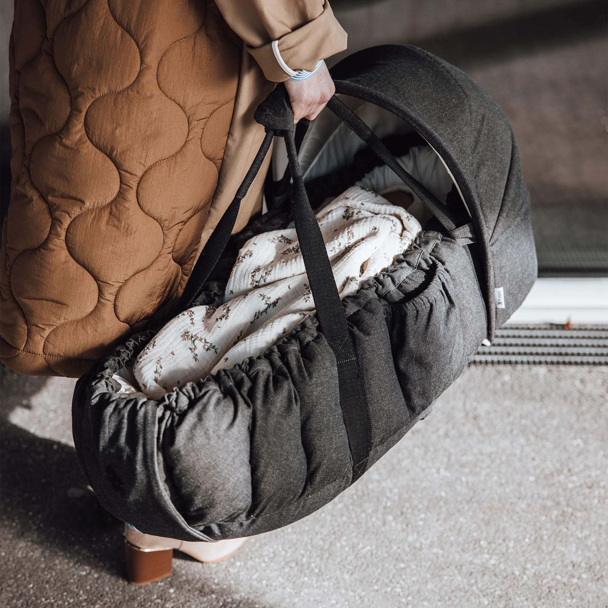 Sebra 3-in-1 Baby Nestchen mit Verdeck „Grey melange“, Bio-Kapokfüllung, L72cm