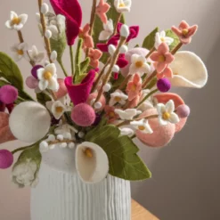 Gry & Sif Filzblumen „Dot Flower XL / weiß“ 64cm – Herstellerbild 3