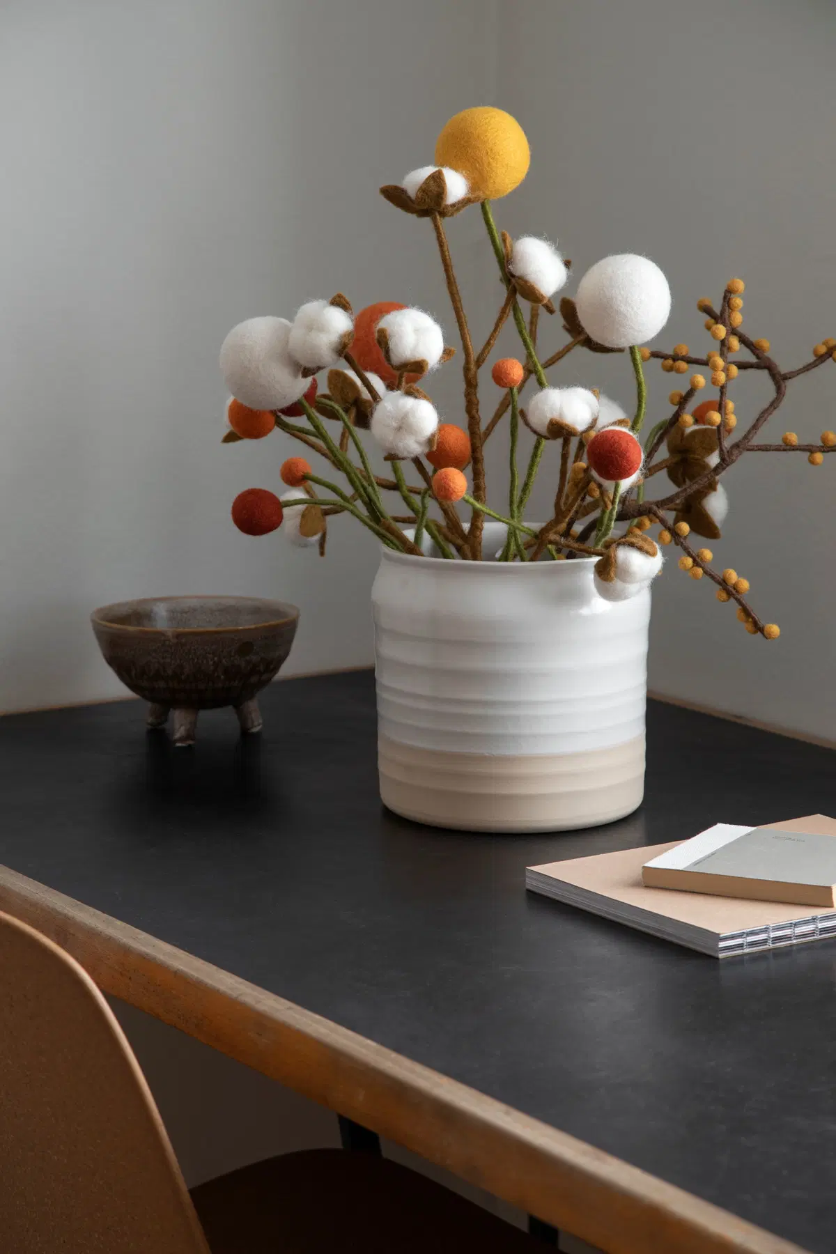 Gry & Sif Filzblumen „Baumwollzweig“ 60cm – Herstellerbild 3