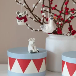Gry & Sif Filzblumen „Zweig mit roten Beeren“ 60cm – Herstellerbild 5