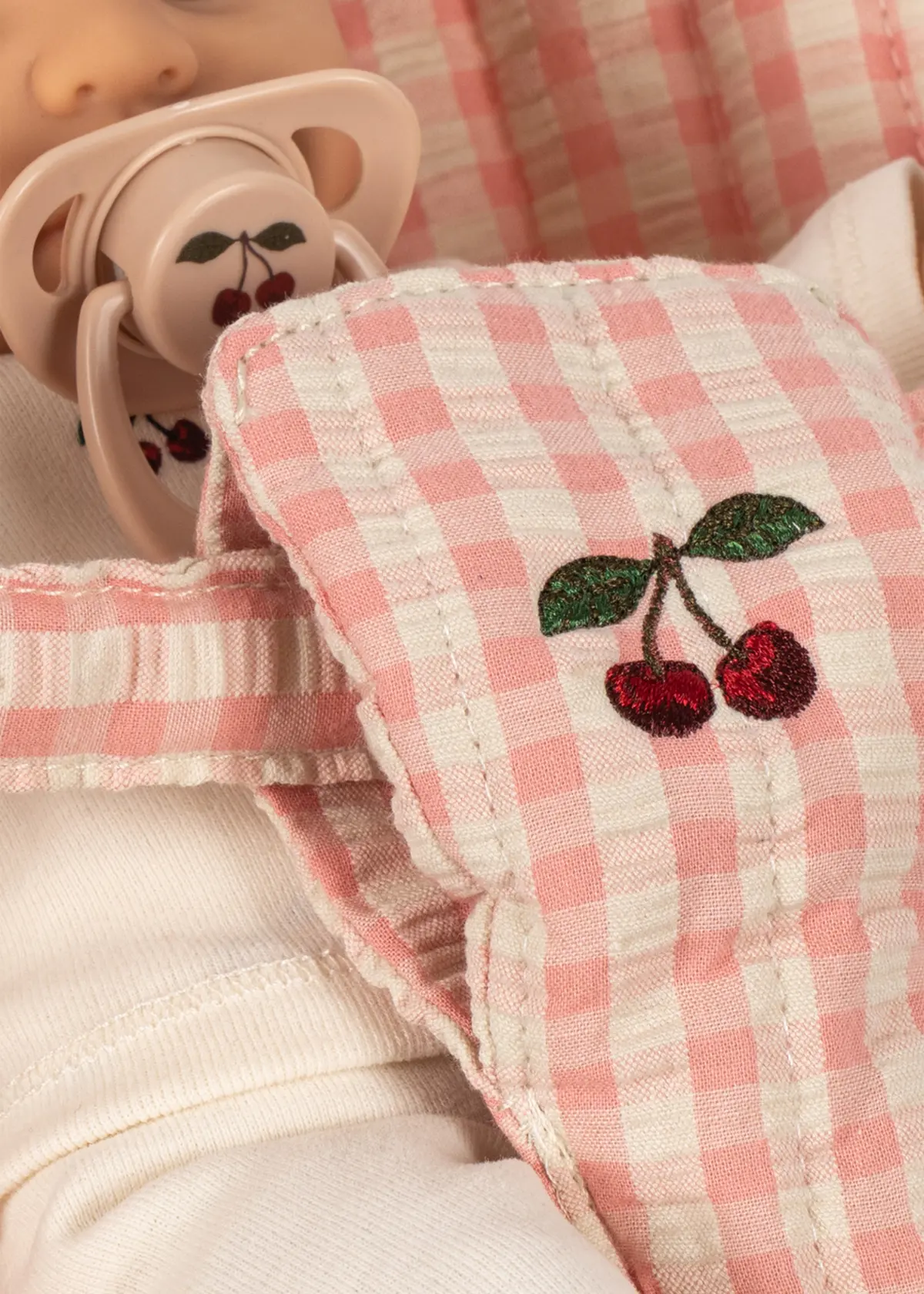 Konges Sløjd Puppenbuggy-Set Poppy „Pink check“ – Bild 5