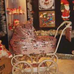 Konges Sløjd Sparkly Minnie Puppenwagen „Cherry sequin“ – Bild 9