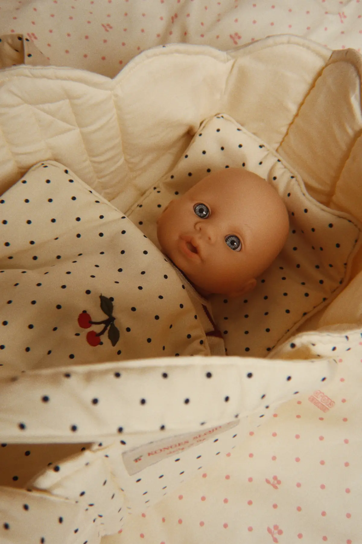 Konges Sløjd Babypuppe Bella „Creamy stripe“ – Bild 7