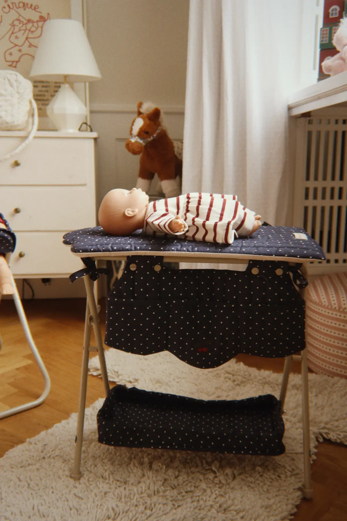 Konges Sløjd Babypuppe Bella „Creamy stripe“ – Bild 9