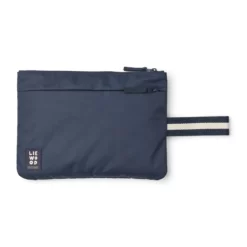 Liewood Wickelunterlage Dina für unterwegs „Classic navy“ auf weißem Hintergrund