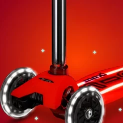 Maxi Micro Deluxe Glow LED Plus Aura Red: Leuchteffekt an Rollen und Trittbrett