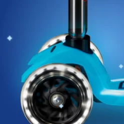 Maxi Micro Deluxe Glow LED Plus Crystal Blue: Leuchtende Rollen im Detail
