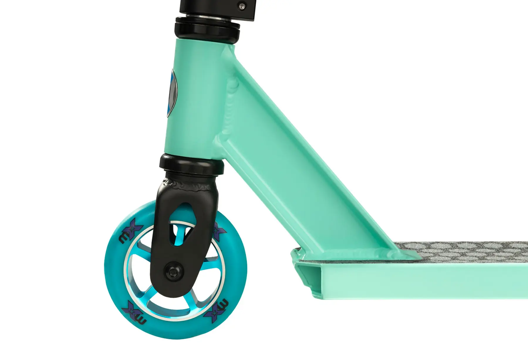 Micro Stunt Scooter Genesis Blue/Blue: Vorderrad, Gabel und Trittbrett im Detail