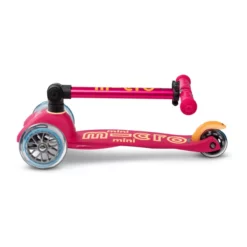 Mini Micro Deluxe Foldable Ruby Red: Zusammengeklappter Roller